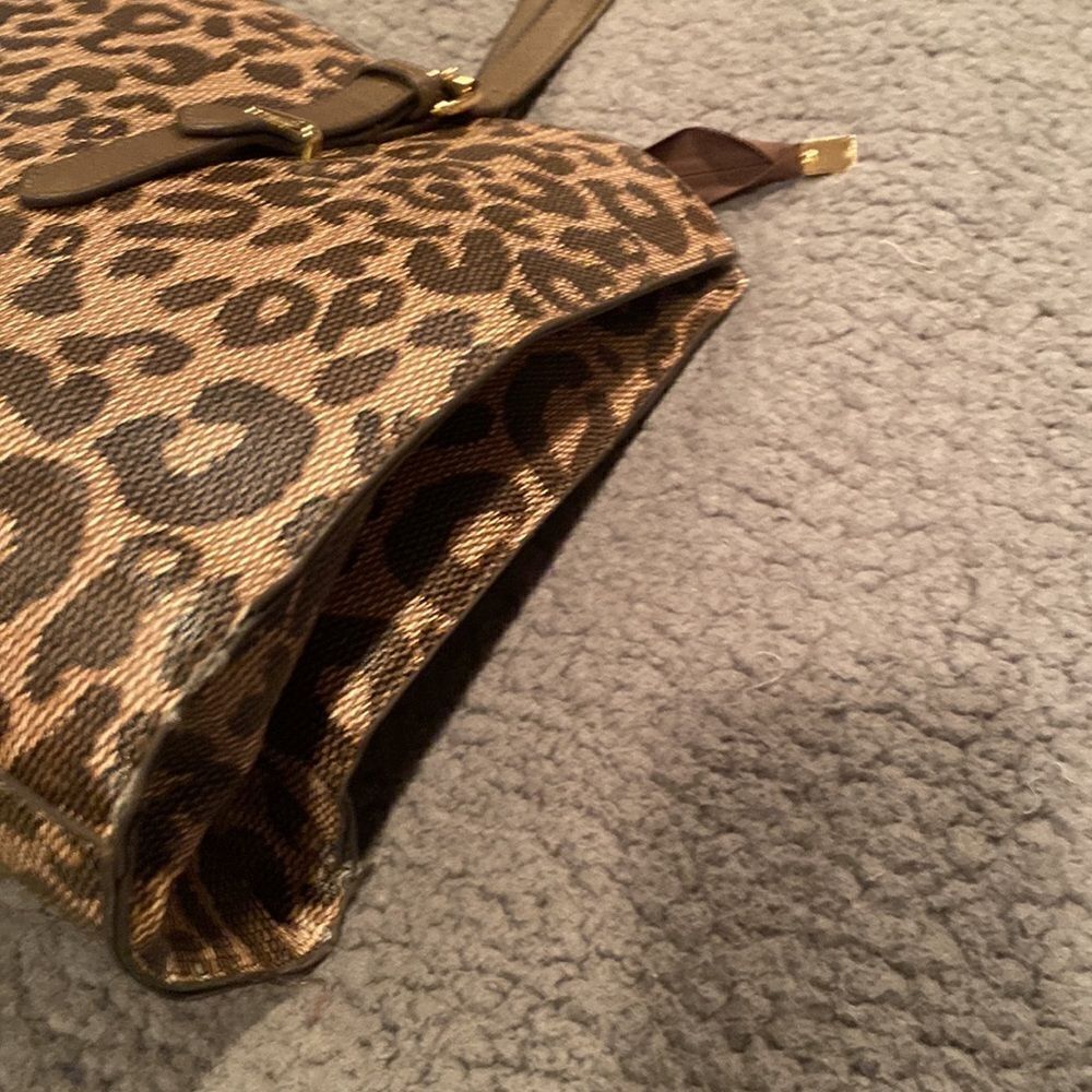 Leopard Print Shoulder Bag. - Picture 13 of 14